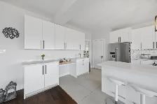 Stunning 4 Bdrm  London NORTH  WHOLE HOME Rental  Aug 1st - Photo 11