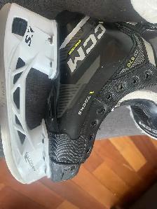 ccm hockey skates. junior, size 1