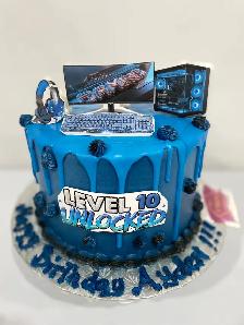 Gamer cake, 10th birthday cake PC gamer cake - Photo 5