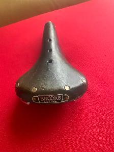 VINTAGE BROOKS ROAD BIKE SADDLE