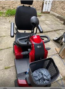 Pride Mobility Scooter Like New Excellent Condition - Photo 2