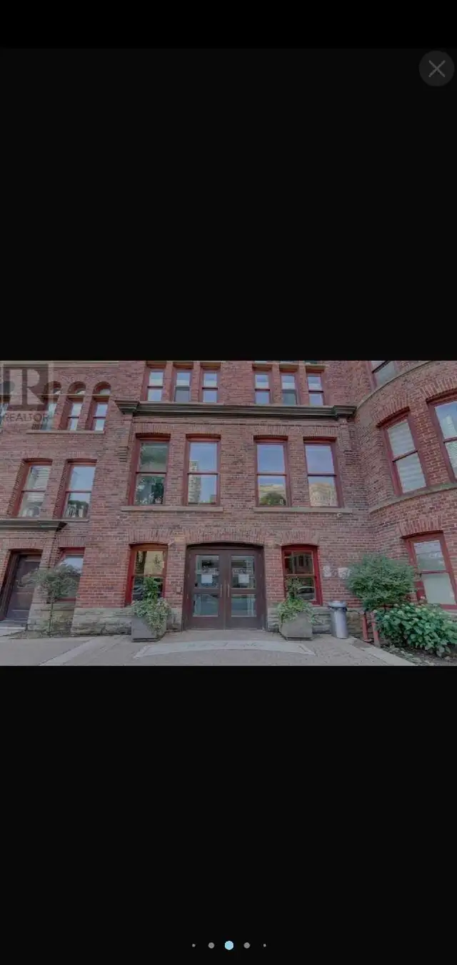 Condo Room for Rent Near UofT