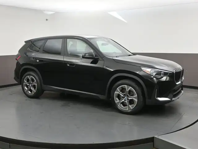 2025 BMW X1 XDRIVE AWD | HEATED SEATS | BACKUP CAMERA | LEATHER