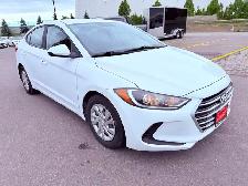 2017 Hyundai Elantra 4dr Sedan Automatic LE - Photo 3