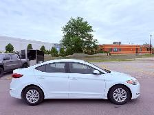 2017 Hyundai Elantra 4dr Sedan Automatic LE - Photo 4