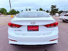 2017 Hyundai Elantra 4dr Sedan Automatic LE - Photo 5