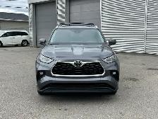 2022 Toyota Highlander XLE V6 AWD/NAVI APPLE CARPLAY/B-CAM/SUNRO - Photo 2