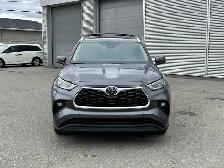 2022 Toyota Highlander XLE V6 AWD/NAVI APPLE CARPLAY/B-CAM/SUNRO - Photo 9