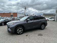 2022 Toyota Highlander XLE V6 AWD/NAVI APPLE CARPLAY/B-CAM/SUNRO - Photo 13