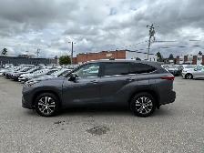 2022 Toyota Highlander XLE V6 AWD/NAVI APPLE CARPLAY/B-CAM/SUNRO - Photo 14