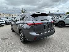 2022 Toyota Highlander XLE V6 AWD/NAVI APPLE CARPLAY/B-CAM/SUNRO - Photo 16