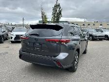 2022 Toyota Highlander XLE V6 AWD/NAVI APPLE CARPLAY/B-CAM/SUNRO - Photo 18