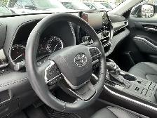 2022 Toyota Highlander XLE V6 AWD/NAVI APPLE CARPLAY/B-CAM/SUNRO - Photo 25