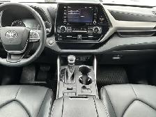 2022 Toyota Highlander XLE V6 AWD/NAVI APPLE CARPLAY/B-CAM/SUNRO - Photo 28