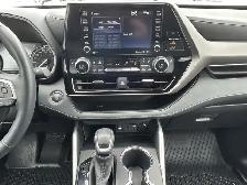2022 Toyota Highlander XLE V6 AWD/NAVI APPLE CARPLAY/B-CAM/SUNRO - Photo 29
