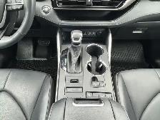 2022 Toyota Highlander XLE V6 AWD/NAVI APPLE CARPLAY/B-CAM/SUNRO - Photo 32