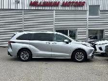 2022 Toyota Sienna LE HYBRID AWD/NAVIGATION/BACK UPCAM/8.PASS/FI - Photo 4