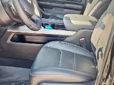 2025 Ram 1500 - Photo 3