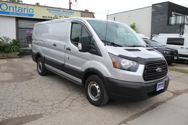 2019 Ford Transit T 150 Low Roof 130' Camera Remote starter Divi