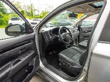2020 Mitsubishi Outlander SE 7 PASSENGER! | SUNROOF | V6 | AW... - Photo 20