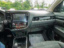 2020 Mitsubishi Outlander SE 7 PASSENGER! | SUNROOF | V6 | AW... - Photo 24