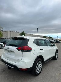 2017 Nissan Rogue SV AWD : No Reported Accidents - Photo 4