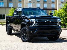 2024 Chevrolet Silverado 3500HD High Country 6.6L Midnight - Photo 2