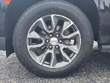 2021 Chevrolet Suburban 4WD LS DURAMAX POWERED - Photo 13