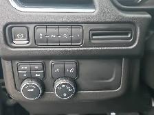 2021 Chevrolet Suburban 4WD LS DURAMAX POWERED - Photo 17