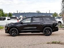 2026 Chevrolet Traverse RS | Black Emblem Kit | Painted Splash - Photo 10