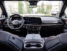 2026 Chevrolet Traverse RS | Black Emblem Kit | Painted Splash - Photo 33