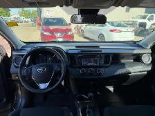 2017 Toyota RAV4 AWD 4dr LE - Photo 14