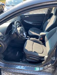 2012 Hyundai accent  certified - Photo 6