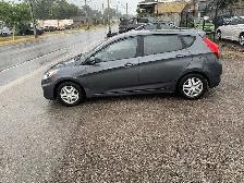 2012 Hyundai accent  certified - Photo 7