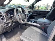 2026 Ram 1500 Express - Photo 10