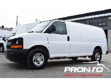 2017 Chevrolet Express 2500  4.8L V8  Hitch  Séparateur - Photo 2