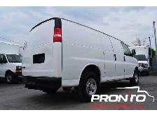 2017 Chevrolet Express 2500  4.8L V8  Hitch  Séparateur - Photo 9