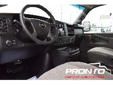 2017 Chevrolet Express 2500  4.8L V8  Hitch  Séparateur - Photo 14