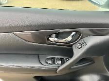 2020 Nissan Rogue S | No Accident | Power Lock - Photo 18