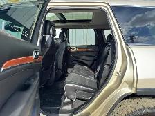 2012 Jeep Grand Cherokee Overland 4WD | Sunroof | Heated Seat - Photo 20