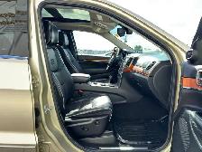 2012 Jeep Grand Cherokee Overland 4WD | Sunroof | Heated Seat - Photo 22