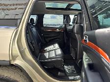 2012 Jeep Grand Cherokee Overland 4WD | Sunroof | Heated Seat - Photo 23