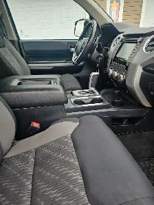 2019 TOYOTA TUNDRA TRD PLUS 5.7 LITRE ONE OWNER NON SMOKER - Photo 14