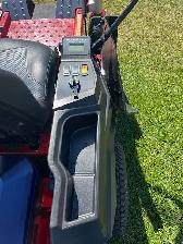 Toro 60V MAX 42' TimeCutter® (75841) Battery Zero Turn Mower - Photo 6