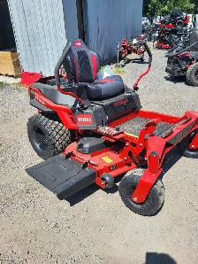 Toro 54' TITAN® (76501) Zero Turn Mower - Photo 2