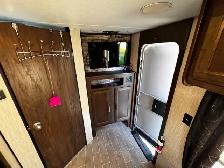 Toy Hauler Cherokee 26RR 2020 - Photo 13
