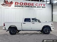 2026 Ram 2500 Black Express | 6.4L V8 Hemi | GPS Navigation - Photo 7