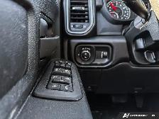 2026 Ram 2500 Black Express | 6.4L V8 Hemi | GPS Navigation - Photo 21
