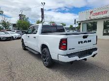 2025 Ram 1500 Big Horn | Clean Carfax! | Night Edition - Photo 3