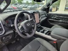 2025 Ram 1500 Big Horn | Clean Carfax! | Night Edition - Photo 4